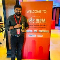 Kartik Menon's avatar